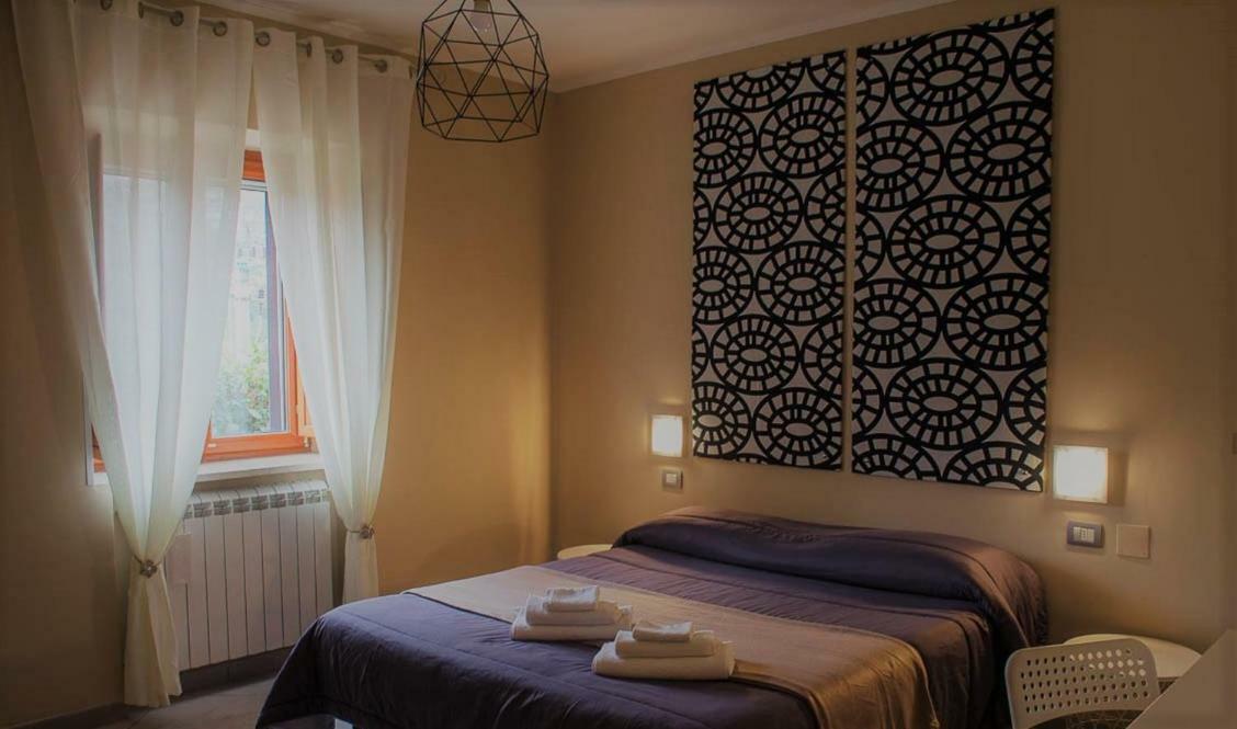 Villa Oreste Salernes Extérieur photo